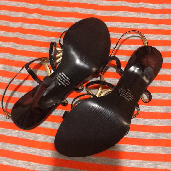 Guess Heels SALE FIRM - Picture 4 of 7